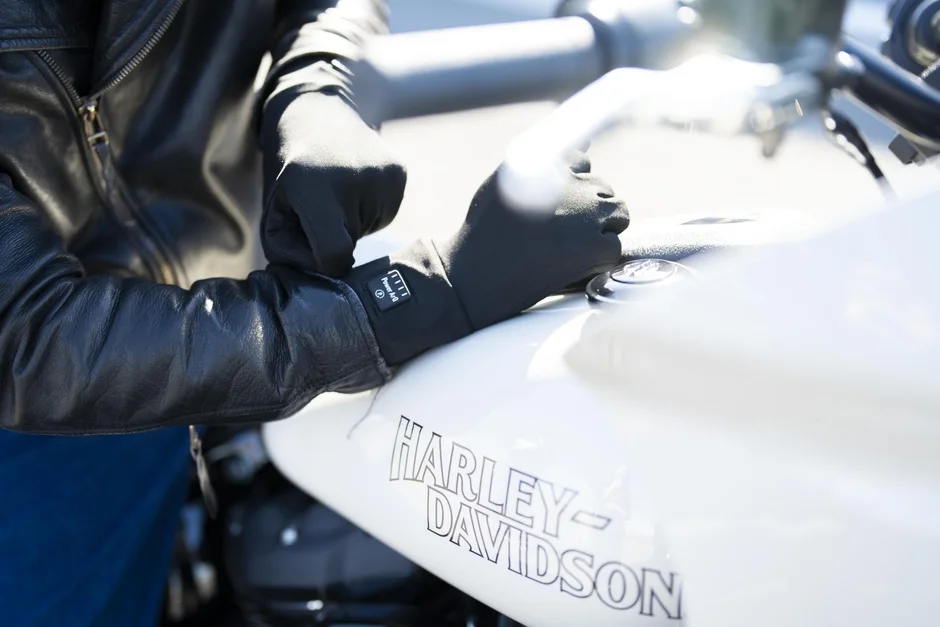 バイクと電熱グローブ