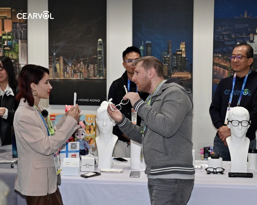 CearvolのCES 2026ブースでの製品体験の様子