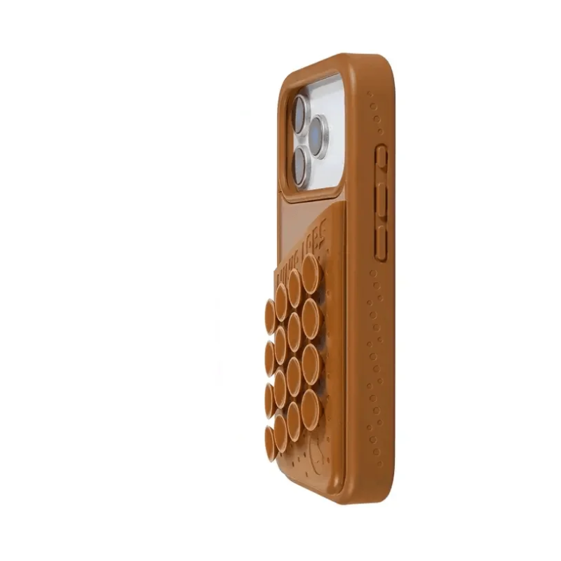 茶色のスマホケースの吸盤部分