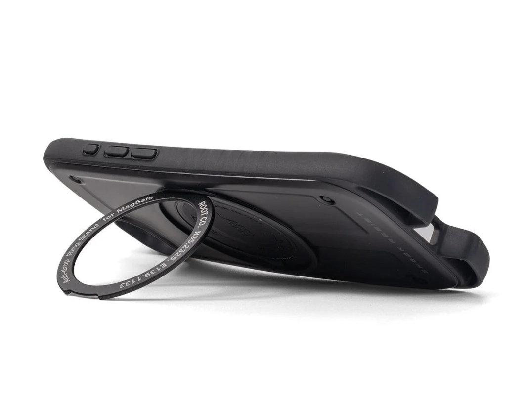 ケースとリングスタンドのアップ