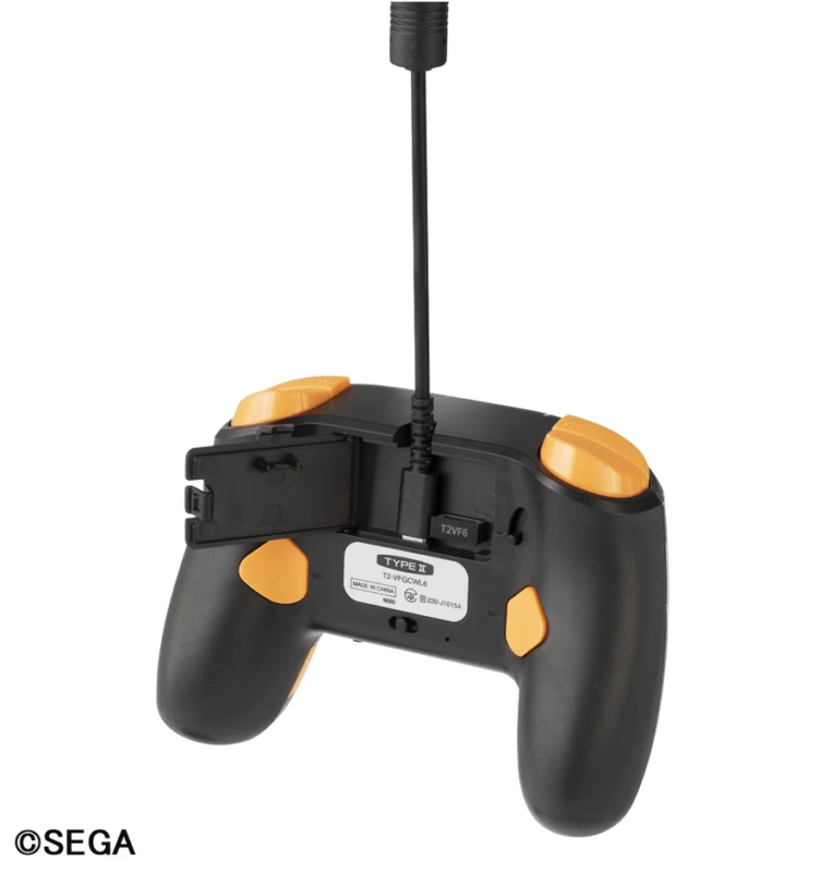 コントローラー背面（レシーバー収納部）