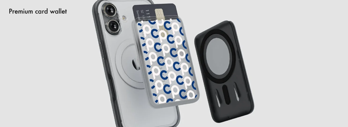 スマートフォンに装着できるMagSafe対応のカードウォレットと別の磁気アクセサリーが並べられています。