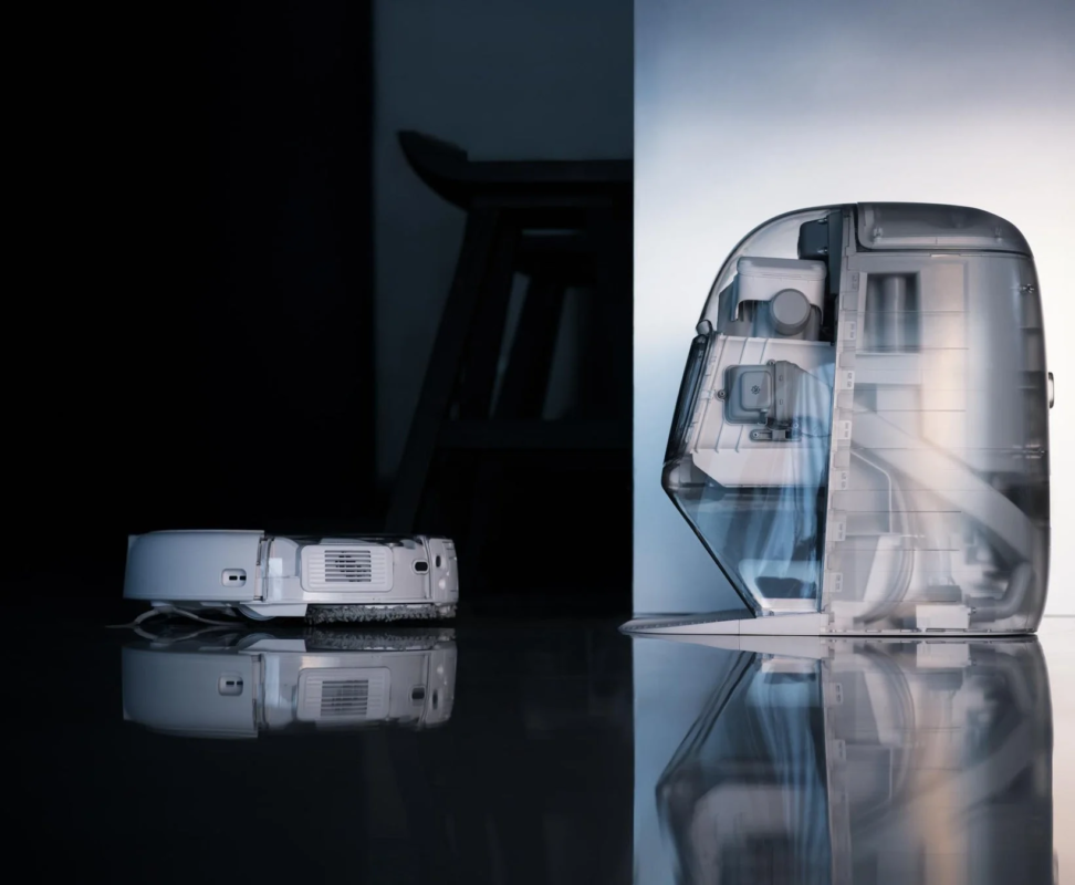 ROMOと透明ベースステーション