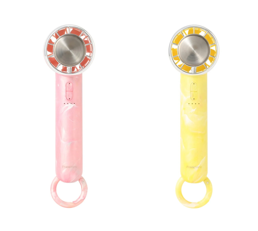 ピンクとイエローの2種類のハンディファンが並べられた画像