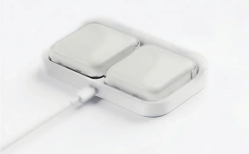 電子機器、充電器、白、ミニマリスト