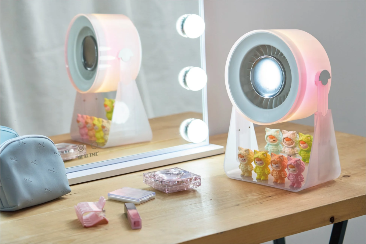 メイク時に使用する様子