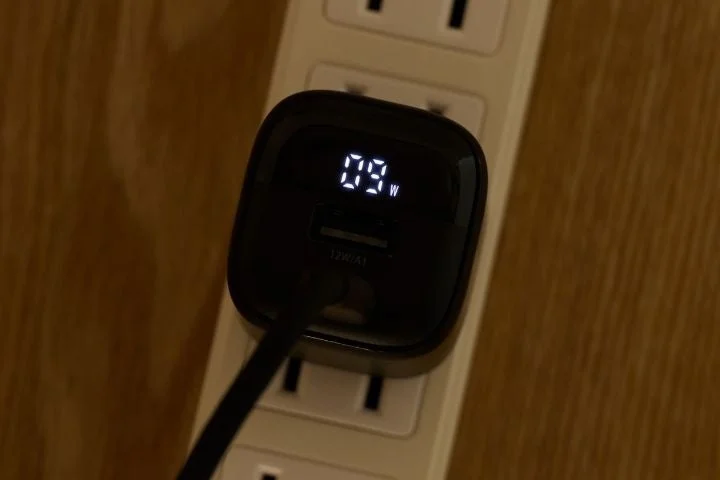 充電電力09.Wの表示例