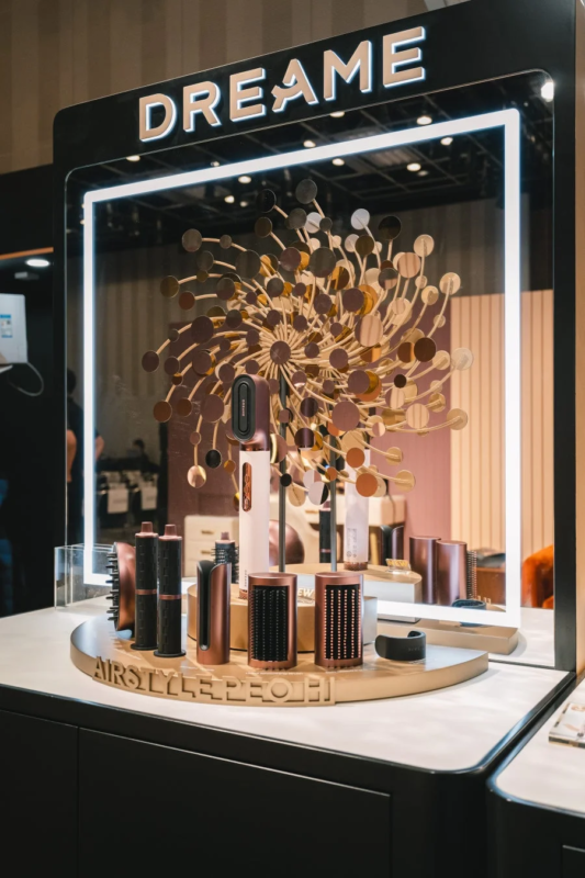 ヘアケア製品展示