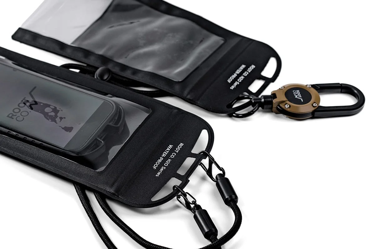ROOT CO. H2O Series WATER-PROOFとカラビナ