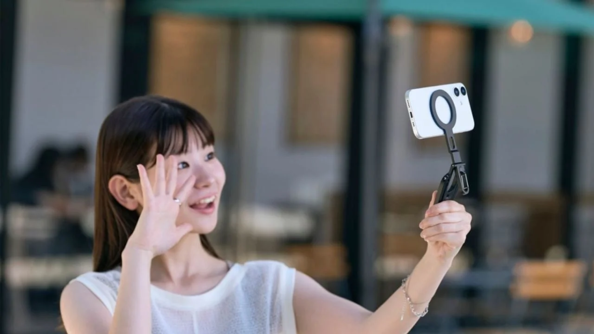 カラビナ付きスマホ三脚の利用シーン