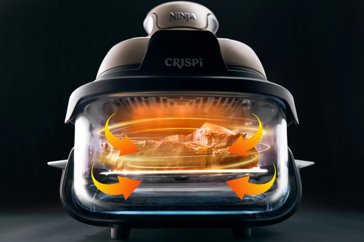Crispi内部で肉が調理されている様子