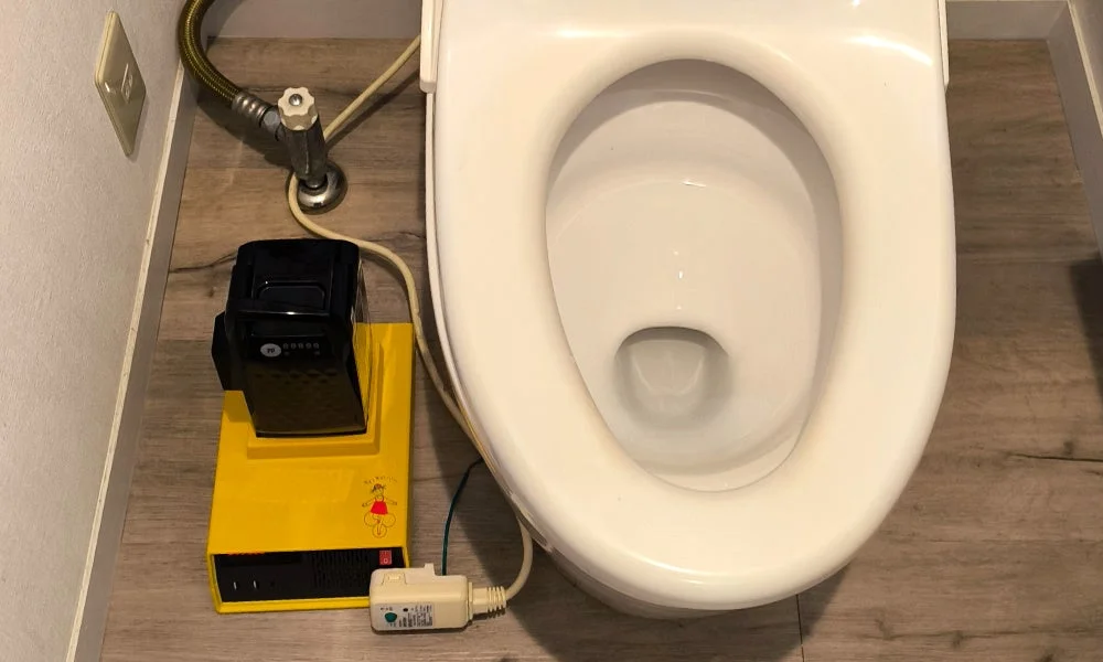 トイレの便器とチャリパワーの接続イメージ