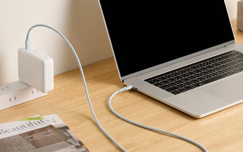 ノートパソコンの充電