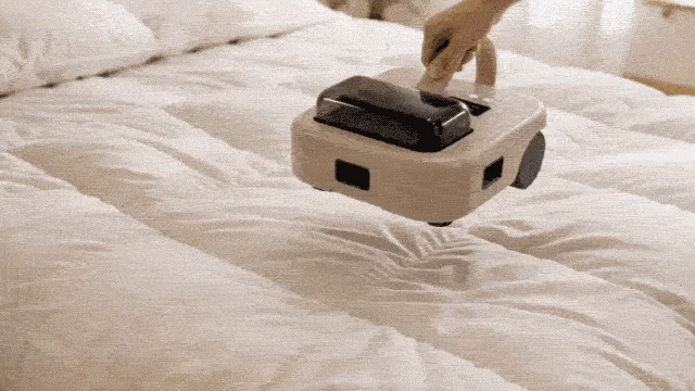 布団クリーナー使用イメージ