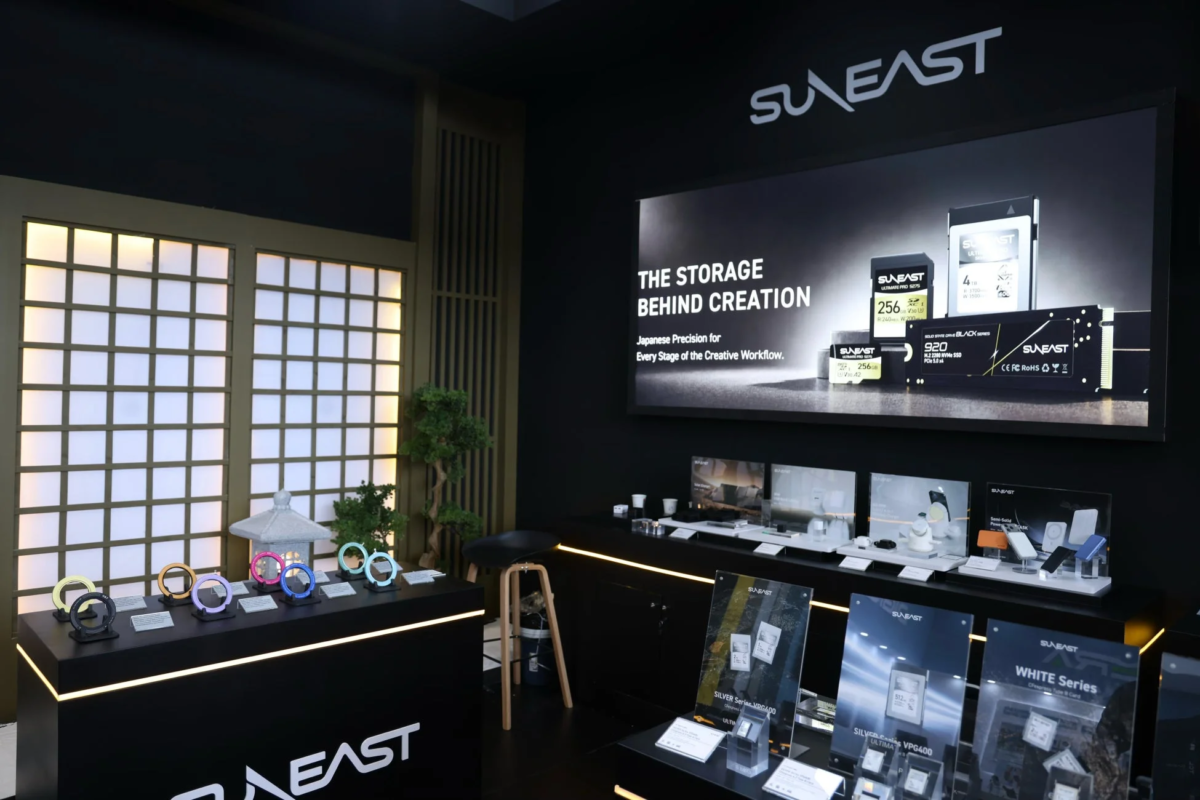 SUNEASTのデータストレージ製品展示ブース